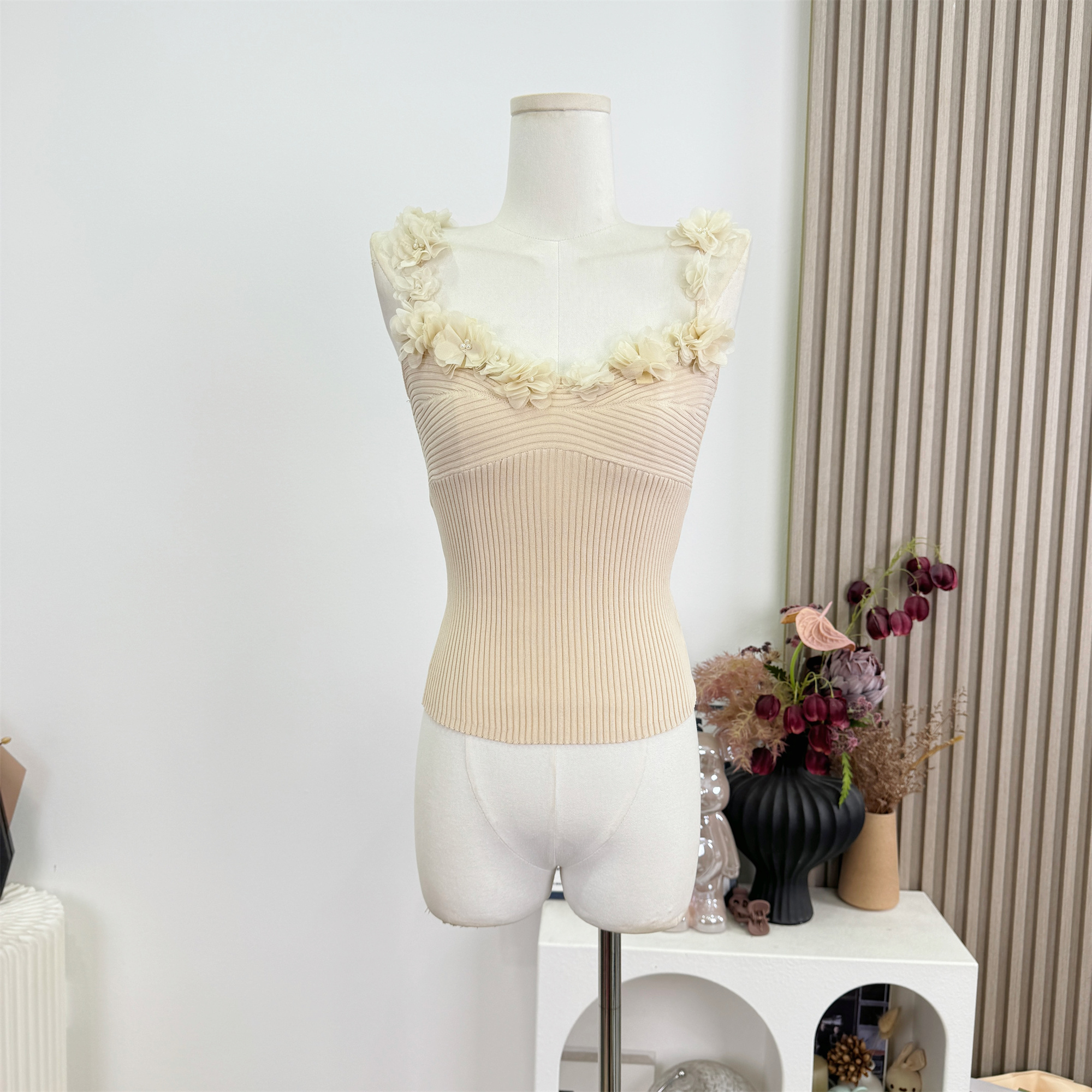 Custom Summer Garden 3D Flower Knit Cami Top for Women - Image 4
